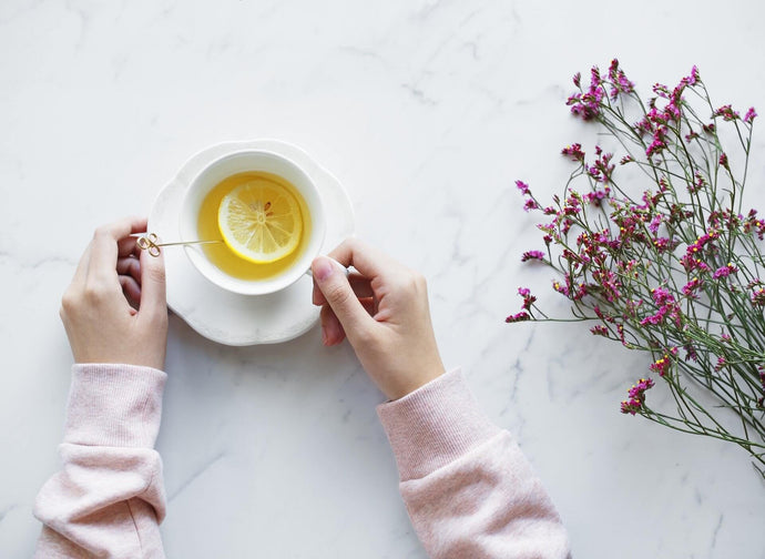 Honey and Lemon Water: 7 Amazing Benefits and a Healing Recipe