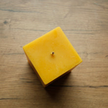 Load image into Gallery viewer, Square natural beeswax candle by Bee Baltic
