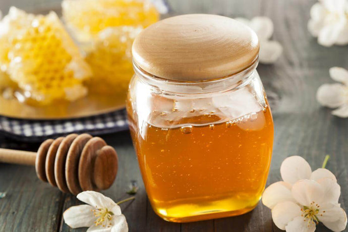 Manuka honey vs. raw honey: Which one to choose?