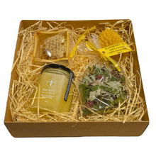 Load image into Gallery viewer, hive&#39;s goodness gift box by bee baltic
